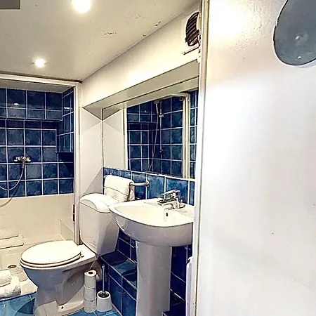 Spacious 3 Bed Apartment In The Heart Of Nizza Exterior foto